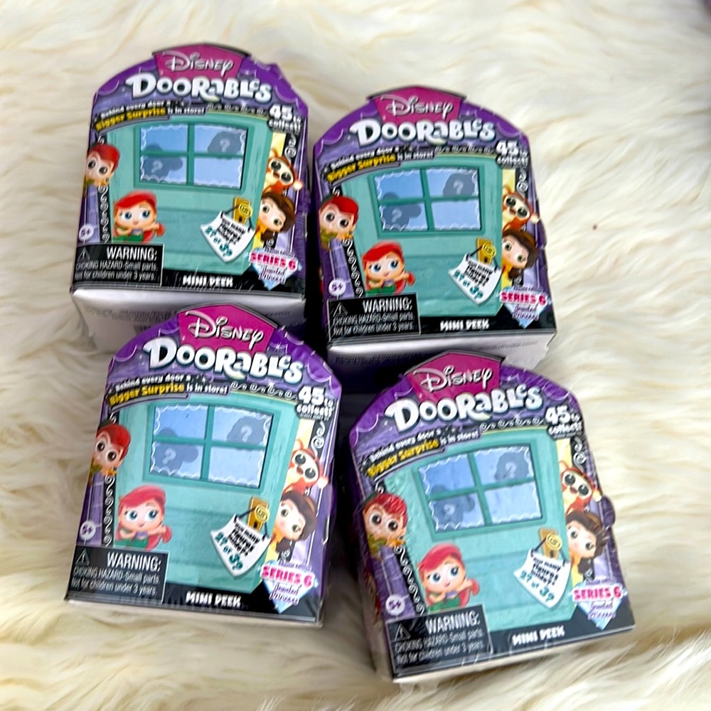 Disney Doorables serie 6 bundle of 4